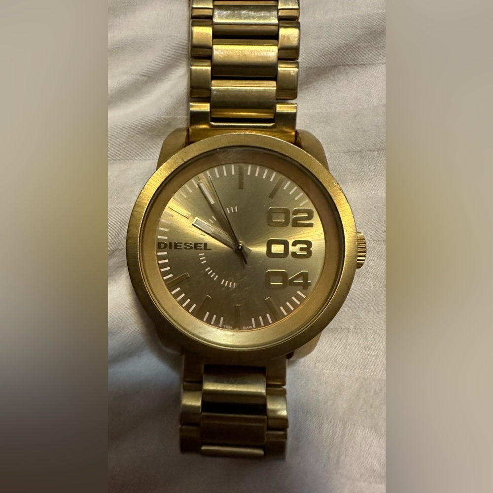 Diesel Men's Rasp Gold Dial Watch - DZ1761